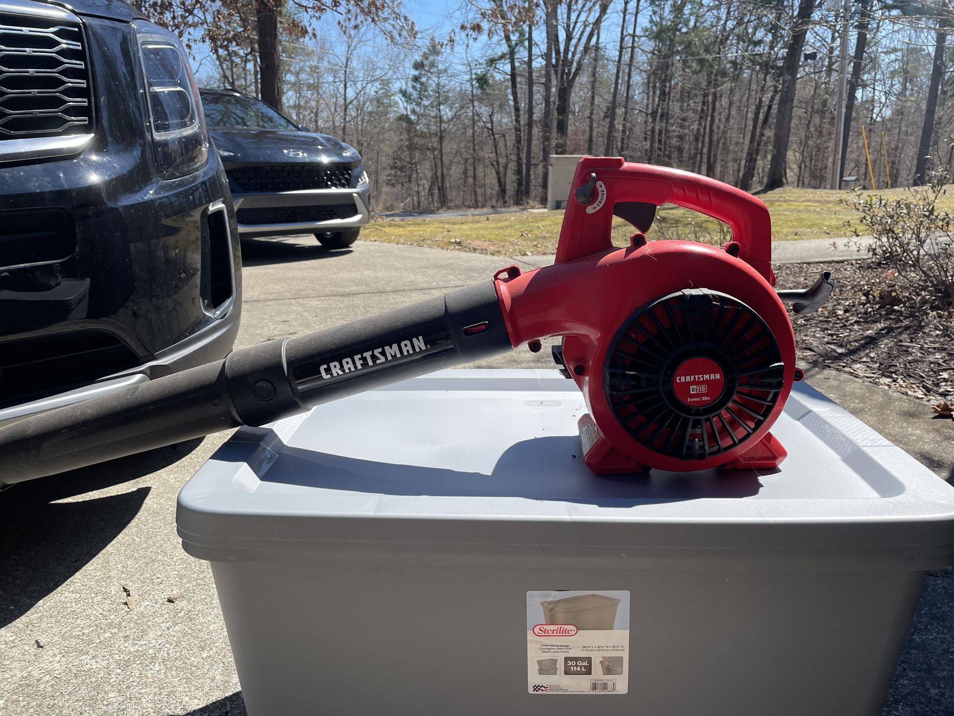 Craftsman B2000 25cc 2-cycle 180-MPH 410-CFM Handheld Gas Leaf Blower