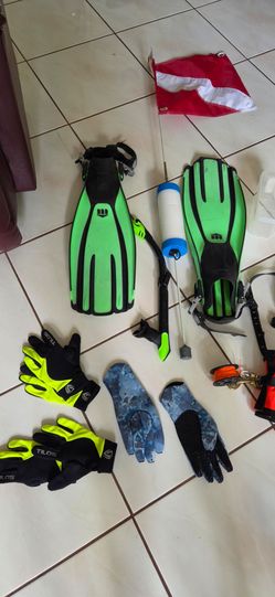 diving equipment