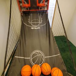 2 Player Indoor Arcade Basketball Game