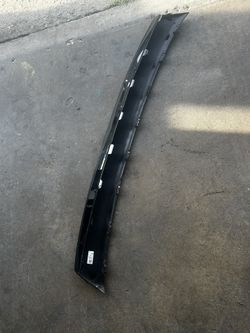 2019-2020 Volvo XC40 Front Bumper Lower Trim