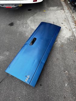 Dodge Ram tailgate