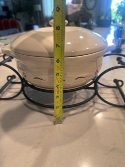 Longaberger Casserole Dish with Metal Serving Trivet