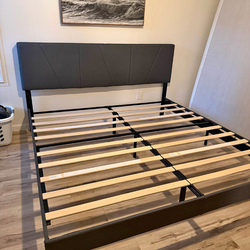 King bedframe