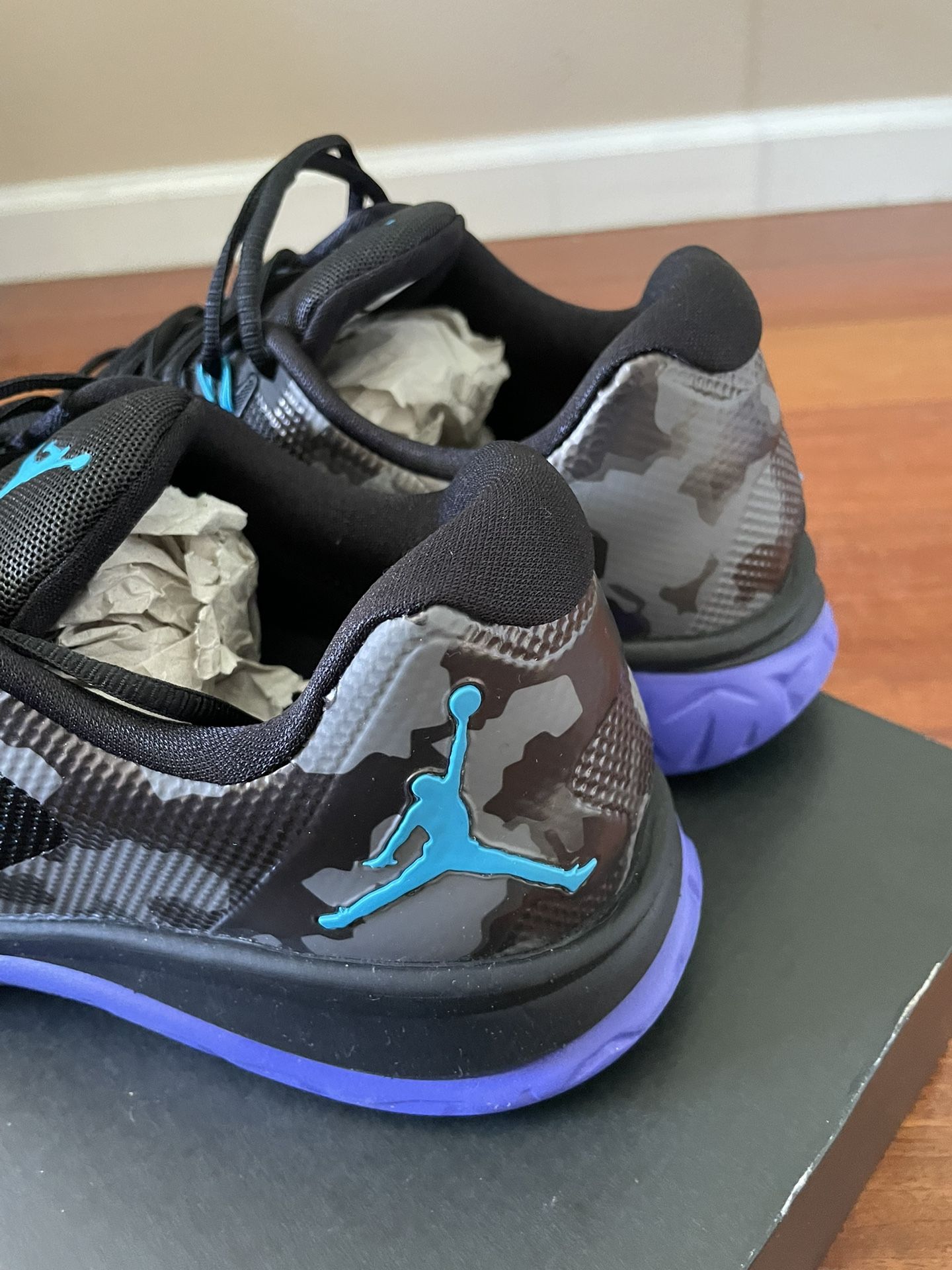 Jordan flight runner 2 black top