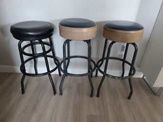 3 Vintage Retro heavy duty swivel bar stools $60 OBO (price is for all 3)
