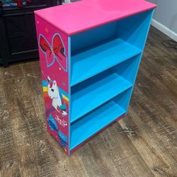 Kid’s Bookshelf 