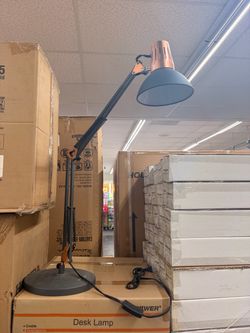 Desk lamp