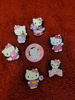 7 Hello Kitty Croc Charms