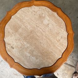 Mármol Table 