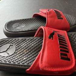 Puma Kids Red and Black Slippers
