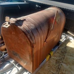 Mail Box Antique