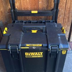 Dewalt Rolling Tool Box