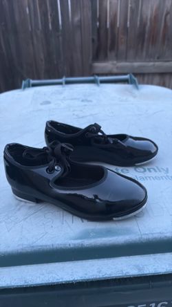 Size 13 m tap shoes