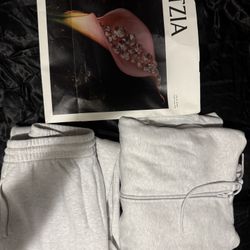 ARITZIA Clothes 