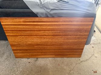 Restaurant table - 30x48