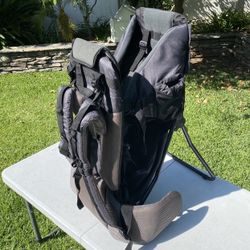 Like New Clevr Plus Child Carrier Pack. With No Canopy