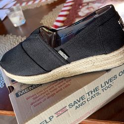 Bobs Espadrille Size 61/2