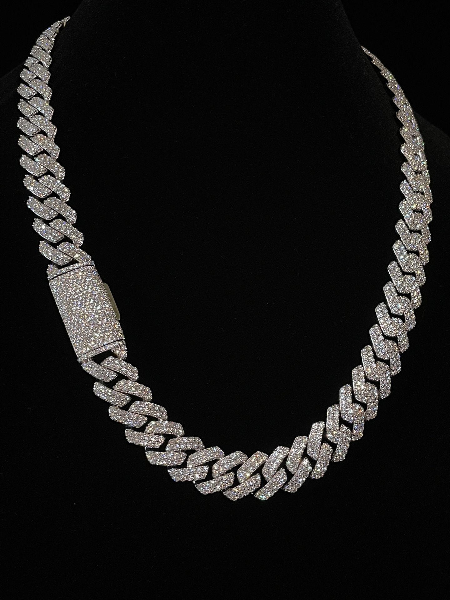VVS 15mm Moissanite Cuban Chain Iced Out Pass Diamond Tester