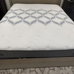 Sealy Posturepedic Cal King Mattress only