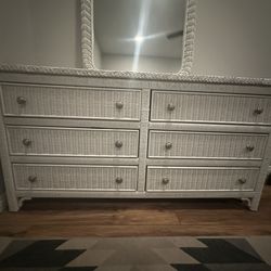 Bedroom Set - white wicker - 2 Dressers, 1 Night Stand, 1 Mirror