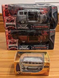 Maisto Volkswagen Van Bus Samba