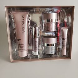 Mary Kay Skincare Set