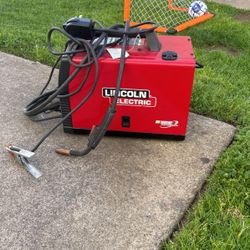 220vl Lincoln MiG Welding 