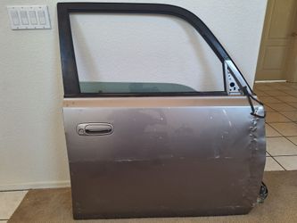 2005 Scion xB Right Front Door