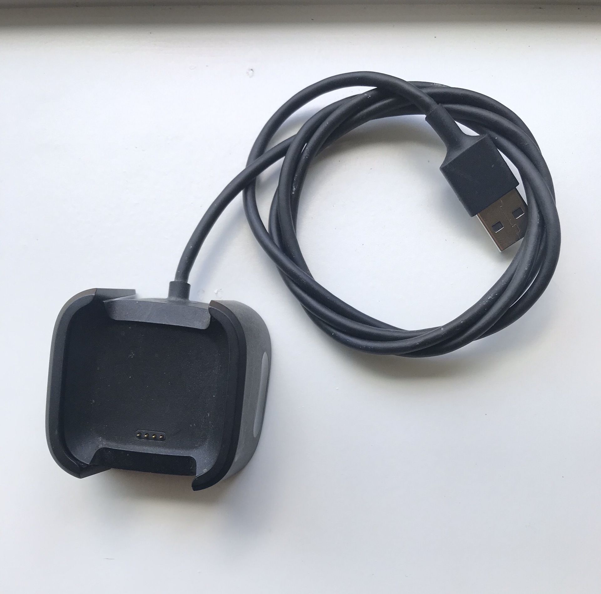 Fitbit Versa charging dock