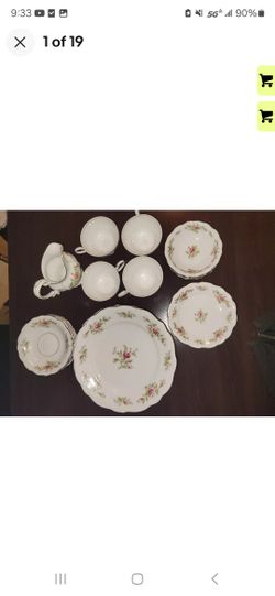 Johan Haviland Dinner Bread Fngr Plates, Tea Cups, & Saucers for 4 with Creamer