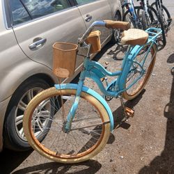 Huffy Beach Cruiser
