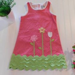 Hartstrings Girl size 5 Pink Textured Flower Embroidered Dress