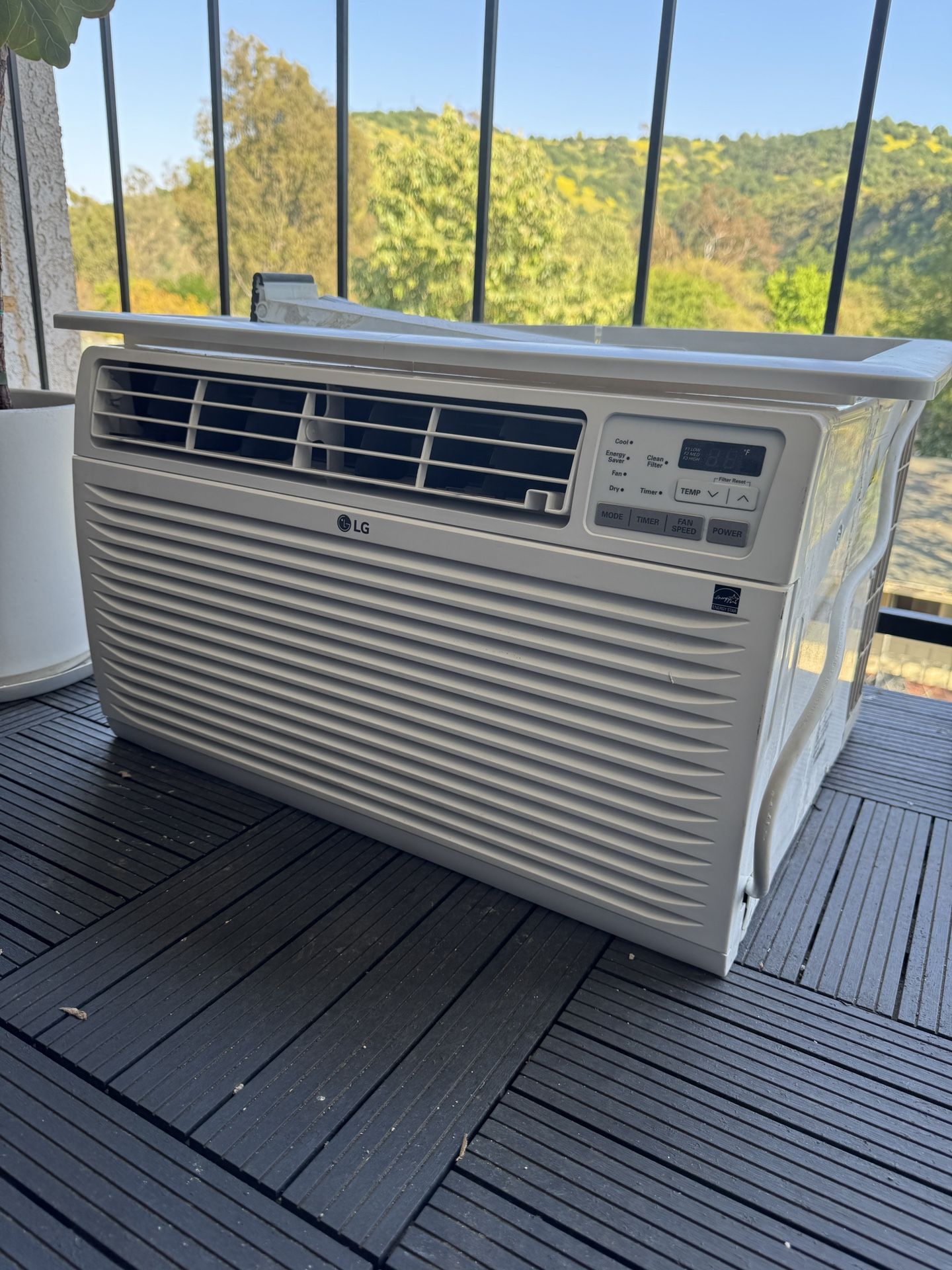 LG 11,800 BTU 230v Through-the-Wall Air Conditioner
