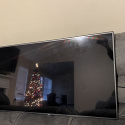 55” LG TV