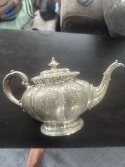 Antique Vintage Reed & Barton 3800 Silver Plated Tea Pot Circa 1(contact info removed)