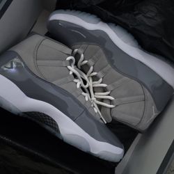 Jordan  11 Retro Cool Grey
