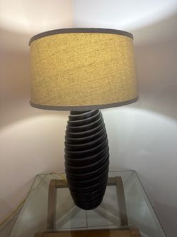 2 lamps