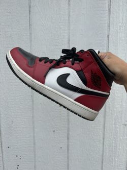 Jordan 1 Mids