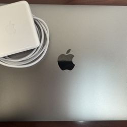 MacBook Pro 2020 M1 – Excellent Condition