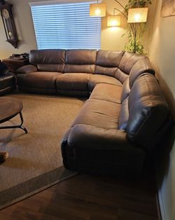 *Free Delivery* Power Recliner Sectional Couch Sofa