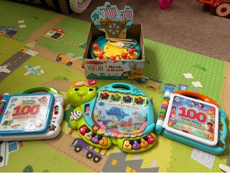 Melissa and Doug toy & word books