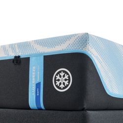 Tempur-Pedic TEMPUR-LuxeBreeze Soft Mattress King