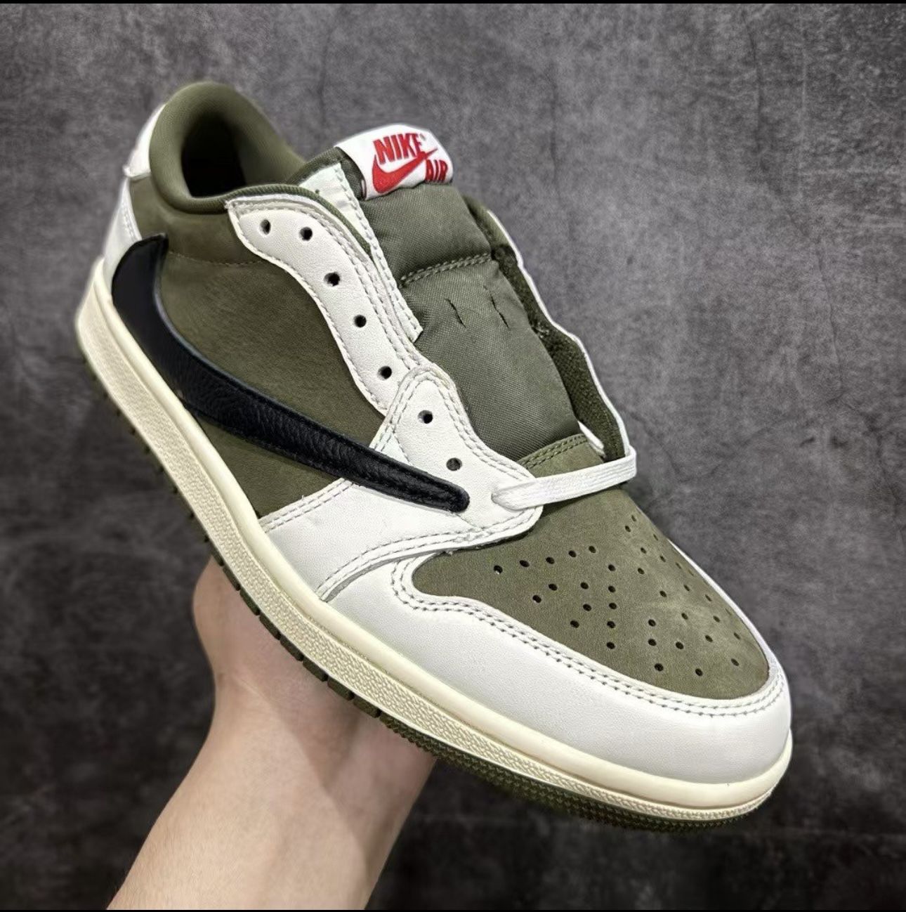 Jordan 1 Retro Low Travis Scott 'Medium Olive'