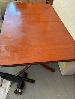Duncan Phyfe Reproduction Dining Table