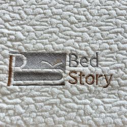 Bed Story 4” King Size Mattress Topper - IN NEW CONDITION !