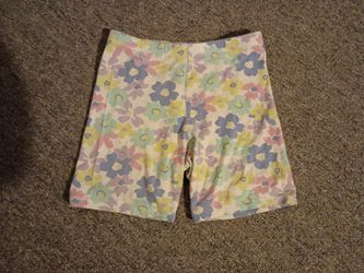 Flowery kids shorts