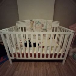 Convertible crib