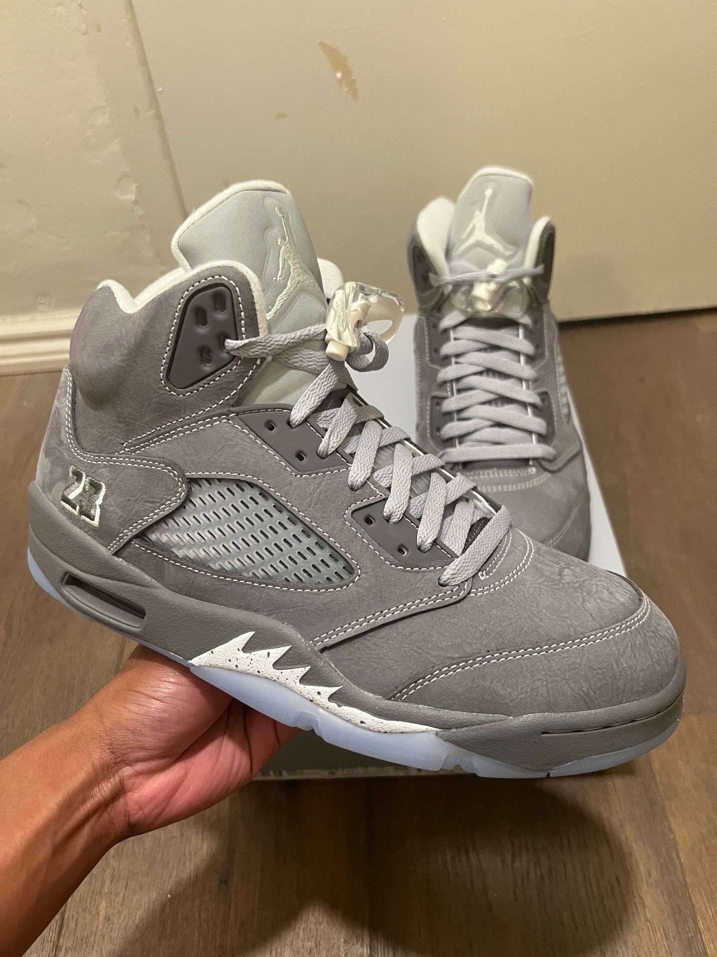 Jordan 5 Retro “Wolf Grey”
