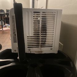 Frigidaire Ac For Window Asking 140$ 