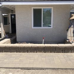 Pavers/Retainer Wall